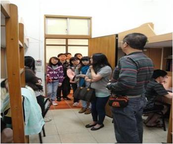 20130108-真理大學台南學生宿舍自治會參訪高餐大學生宿舍圖片