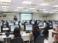 教授光圈與景深關係的上課情形圖片
